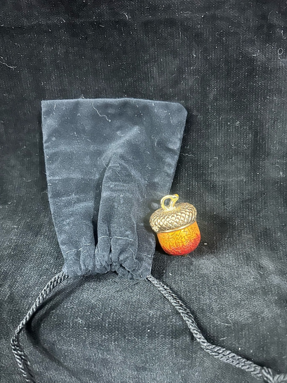 Vintage 2004 Estée Lauder Acorn Amulet Compact w/ Pouch No Stand